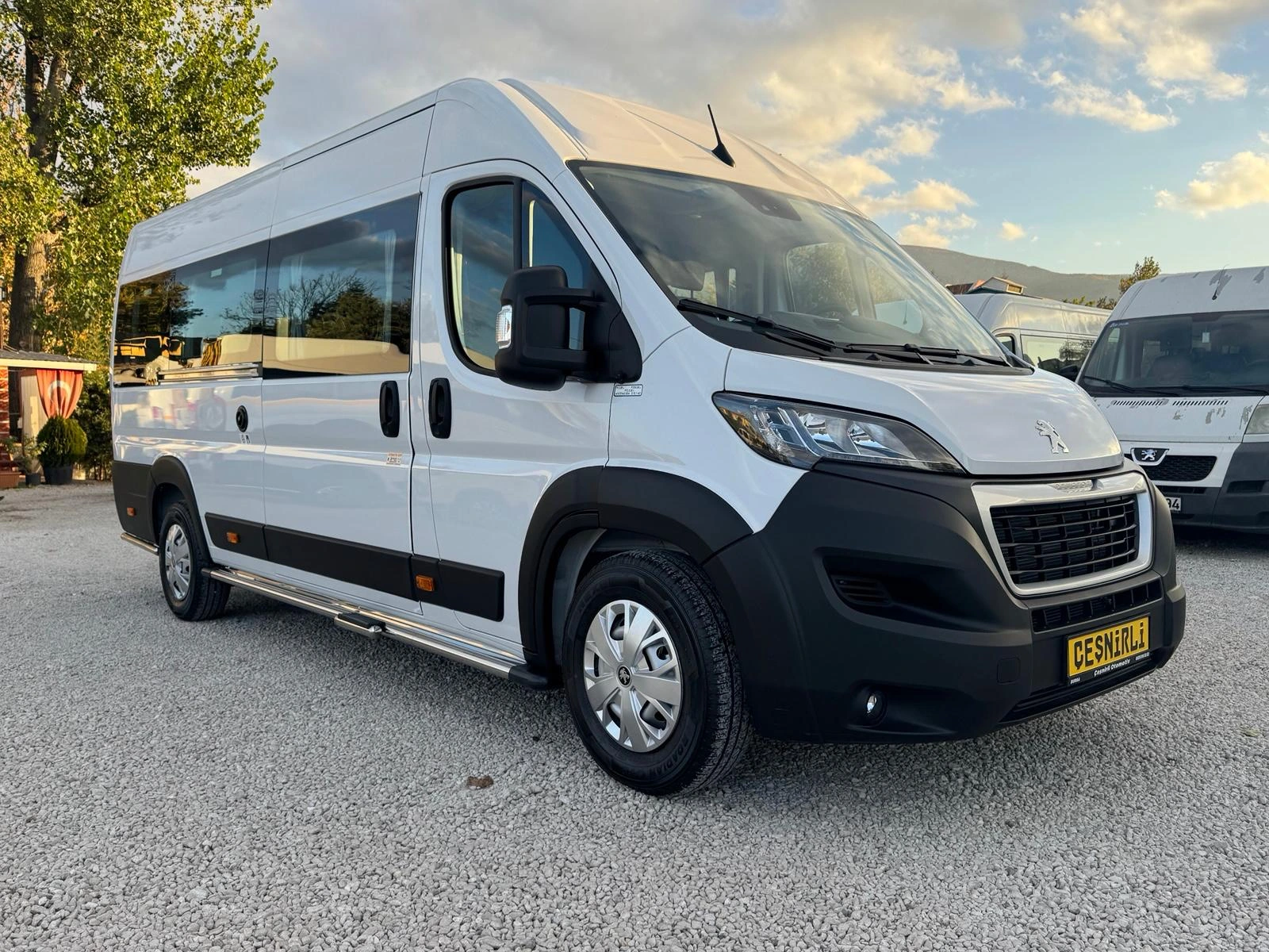 Bursa Geneli Güvenli Servis ve Taşımacılık Filosu Mercedes Sprinter Araçlar - DurakTUR
